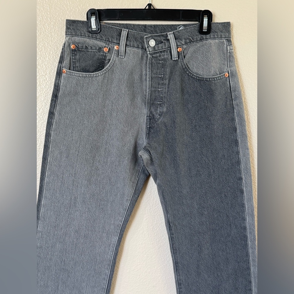 LEVI'S SKATEBOARDING  501  ORIGINAL JEANS Sz 31 X 32 - Picture 2 of 12
